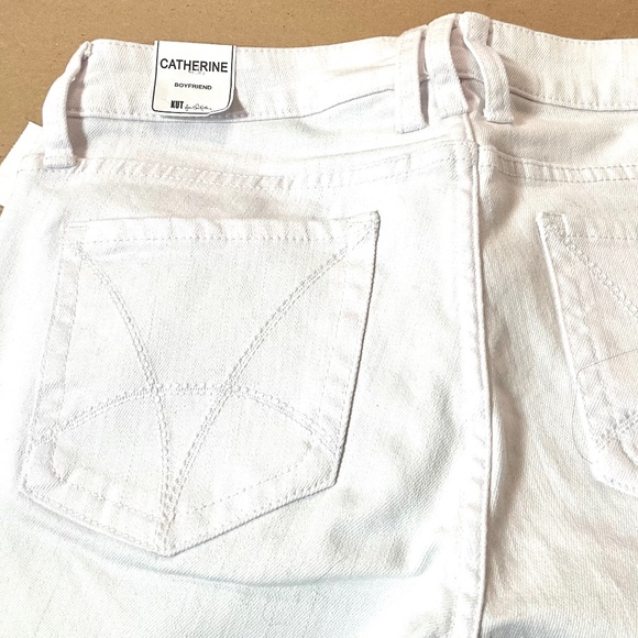 Kut from the Kloth - CATHERINE Woman's Boyfriend Optical White Jeans NWT Size 6 - Picture 5 of 7
